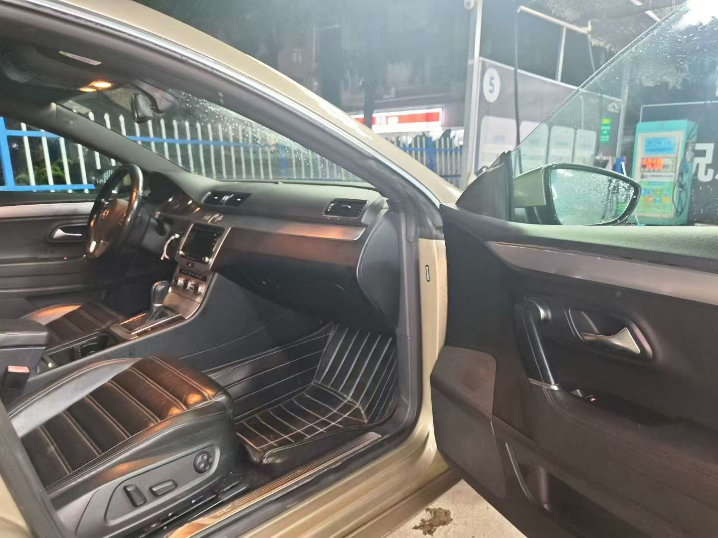 Volkswagen CC 1.8TSI Prestige 6