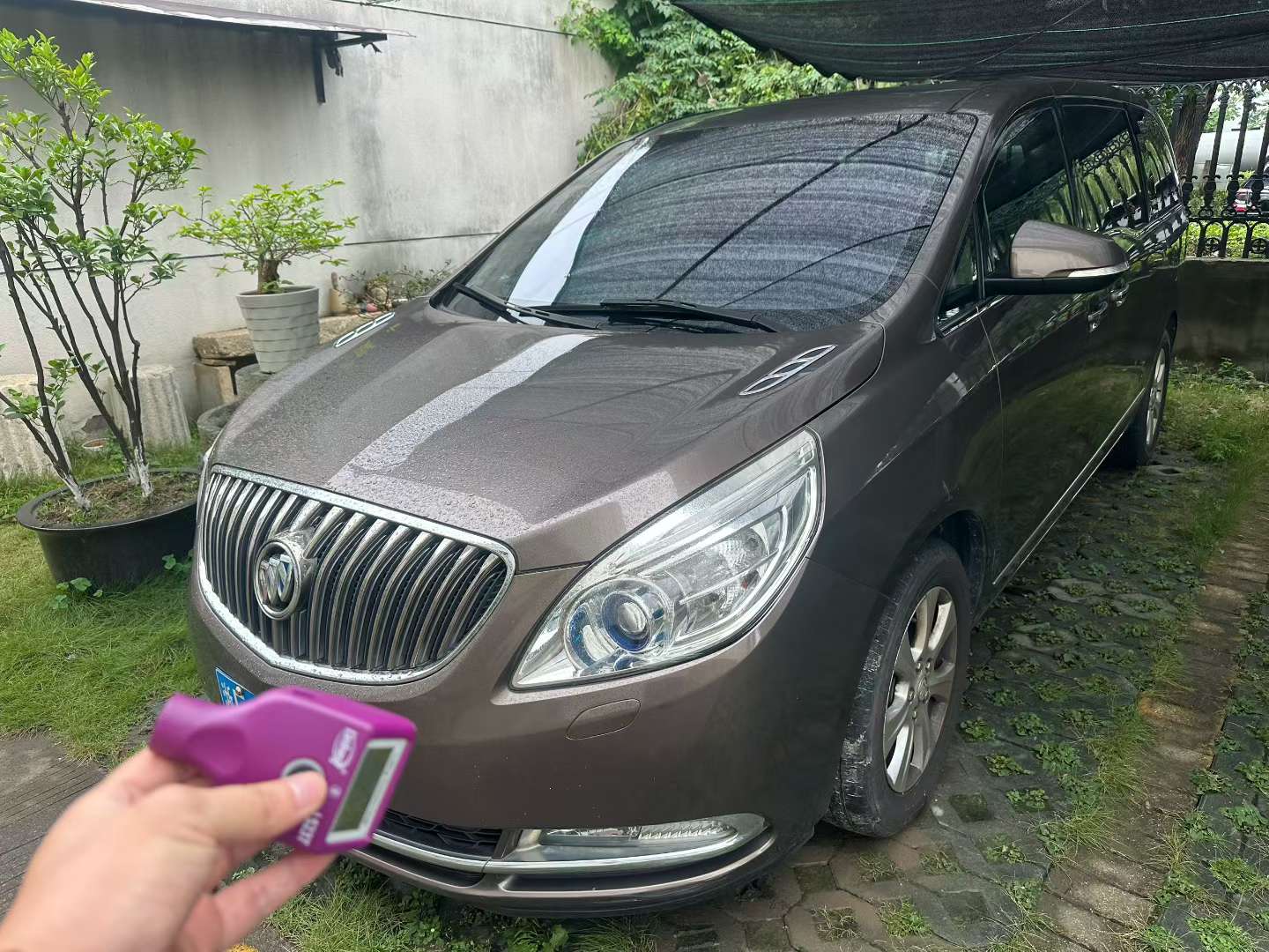 Buick GL8 3.0L Automatic Sunroof Single Sliding Door