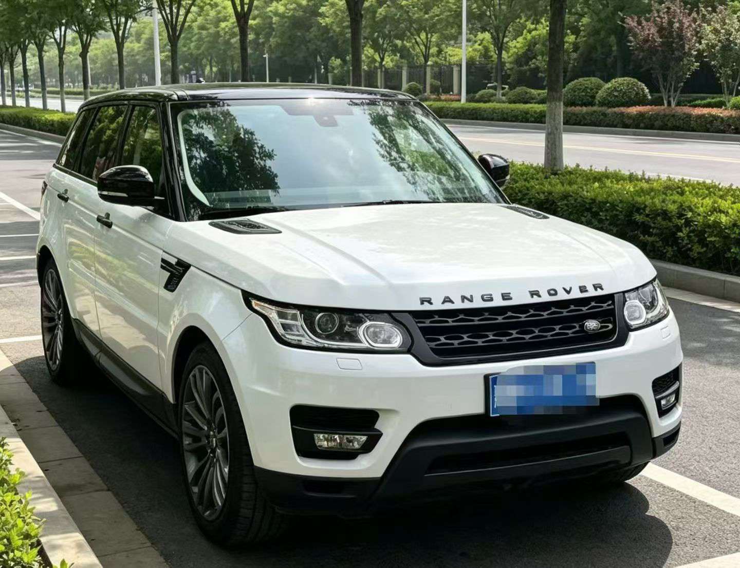 Land Rover Range Rover Sport Gasoline HSE 3