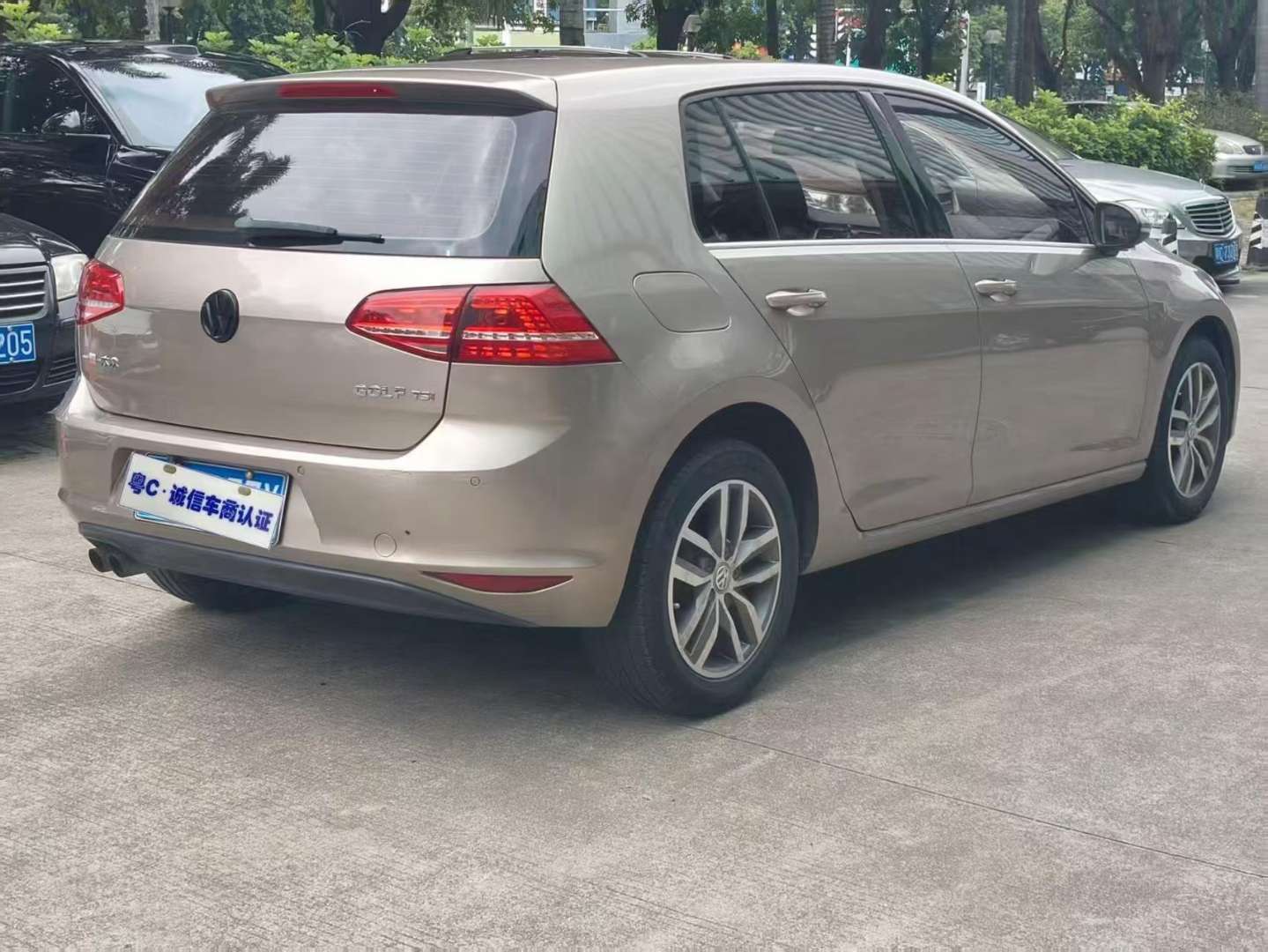 Volkswagen Golf 1.4T 230TSI Automatic Comfort 2