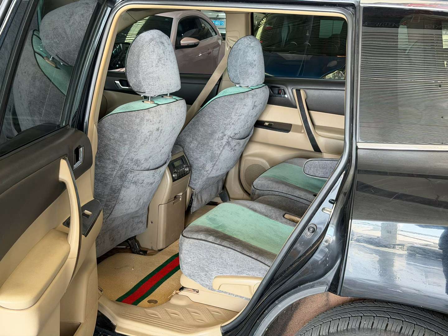 Toyota Highlander 2011 2.7L 4WD Luxury 7-Seater 5