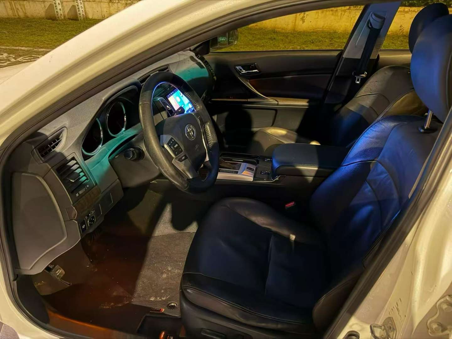 Toyota Reiz 2.5V Jingrui Edition 4