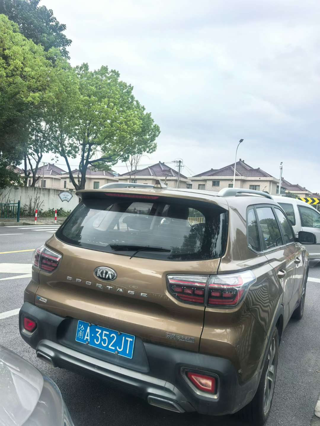 Kia Sportage 2.0L Luxury 4