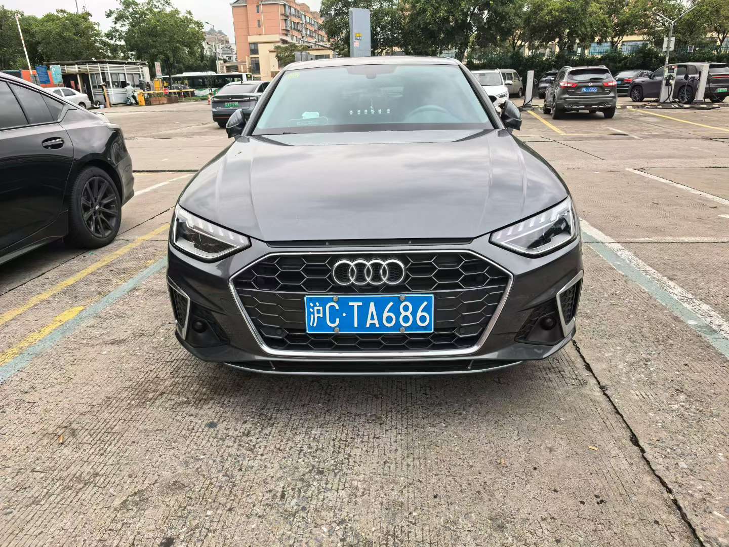 Audi A4L 40 Luxury Dynamic