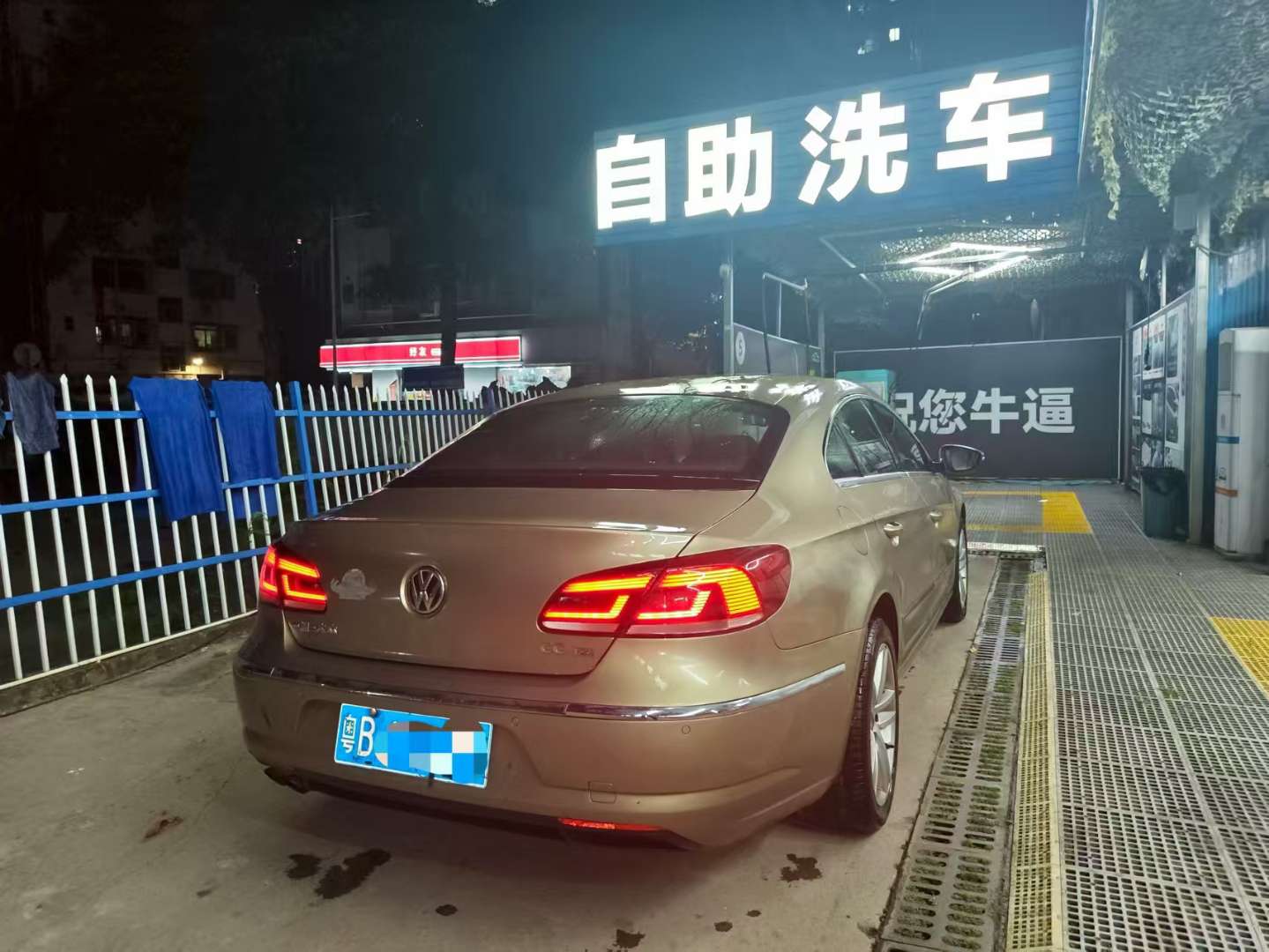 Volkswagen CC 1.8TSI Prestige 3