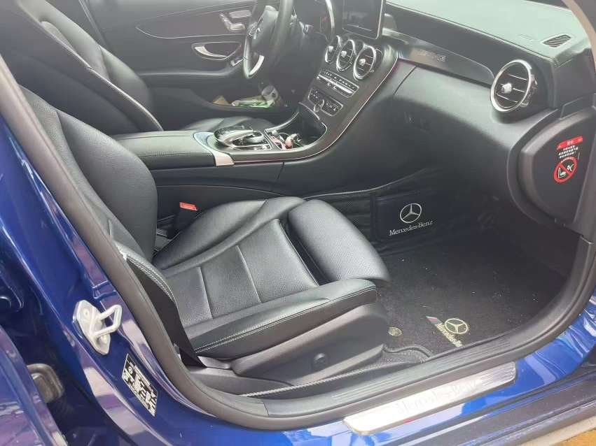 Mercedes-Benz C-Class 5