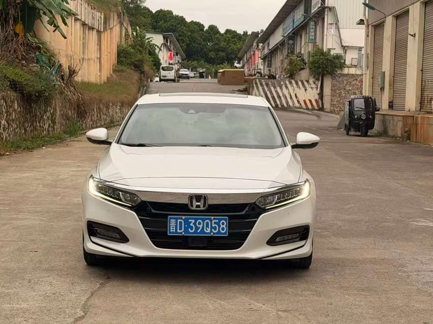 Honda Accord 1.5T 260 Luxury Edition 2