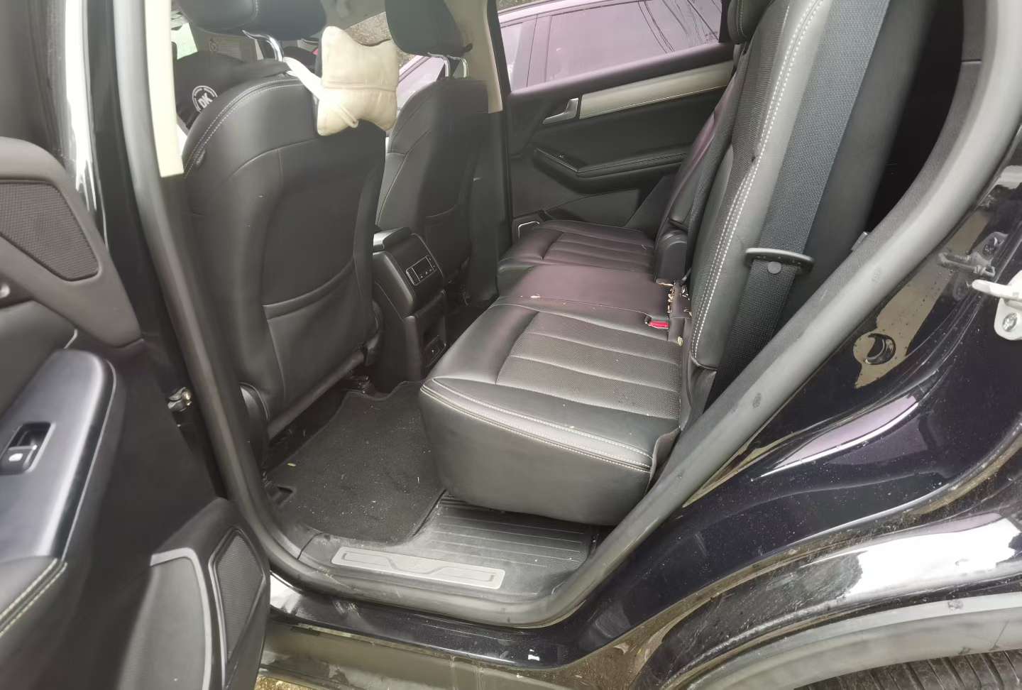 BYD Tang Automatic Panoramic Sunroof 3