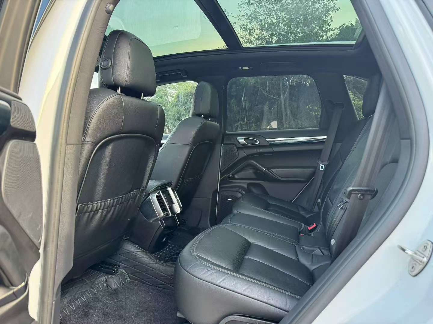 Porsche Cayenne 3.0T 6