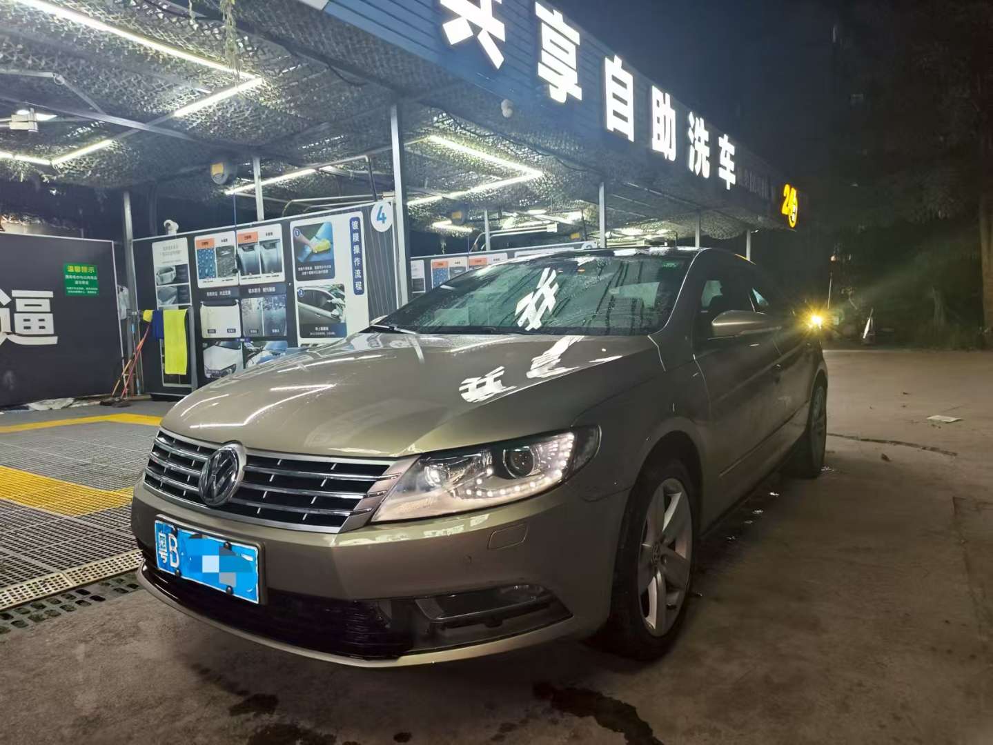 Volkswagen CC 1.8TSI Prestige 2