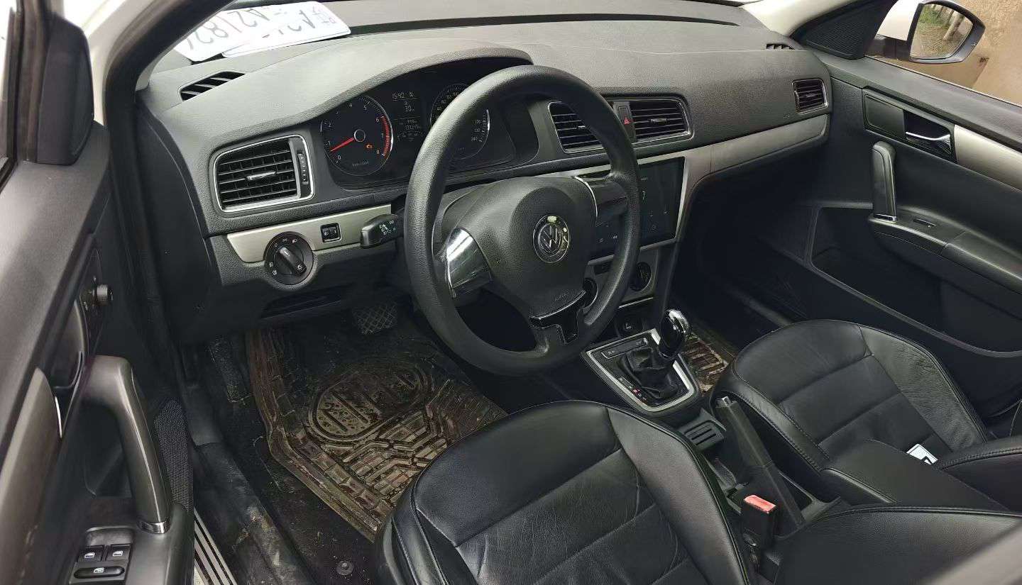 Volkswagen Lavida 2013 1.4T 4