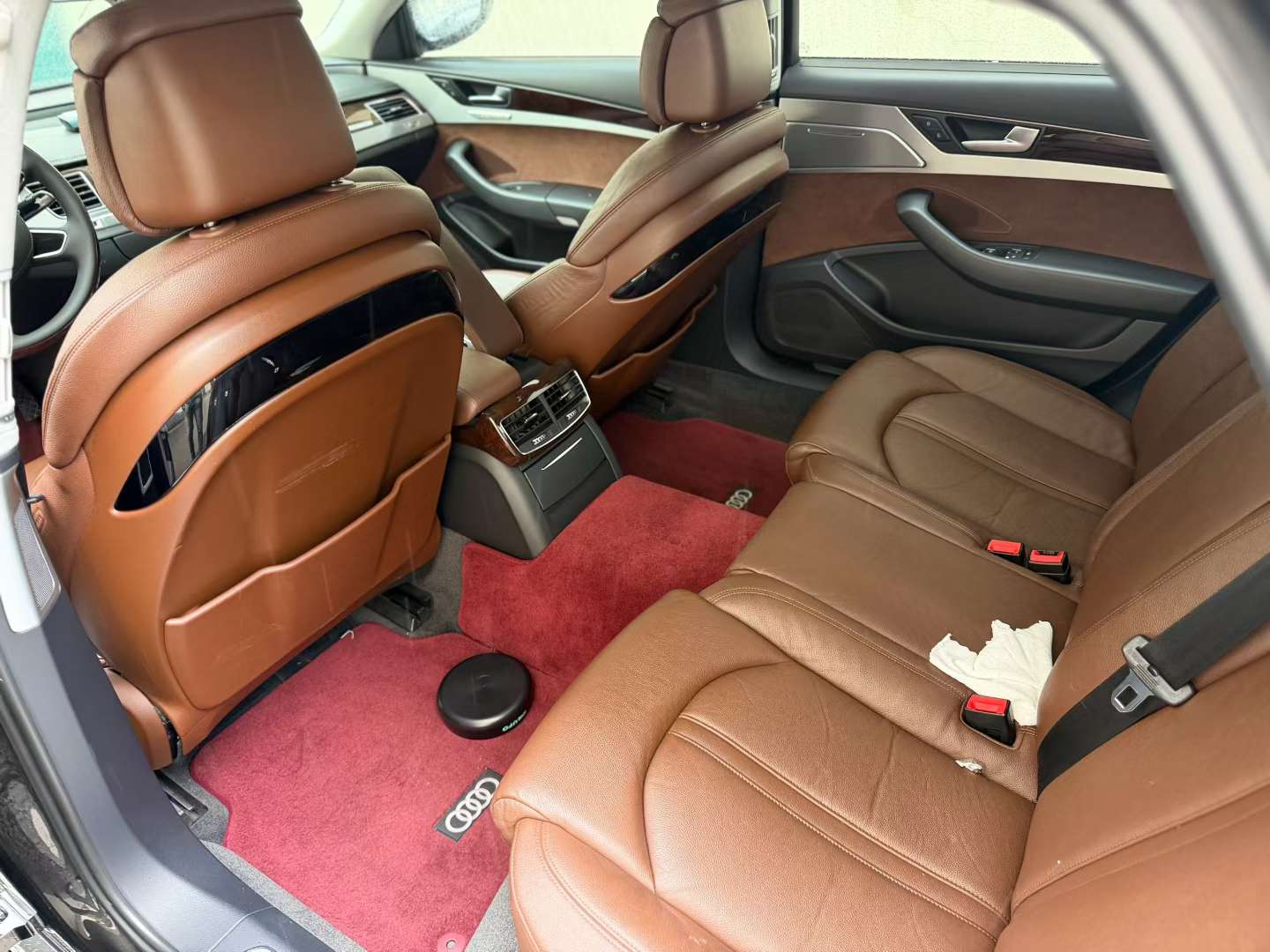 Audi A8L 6