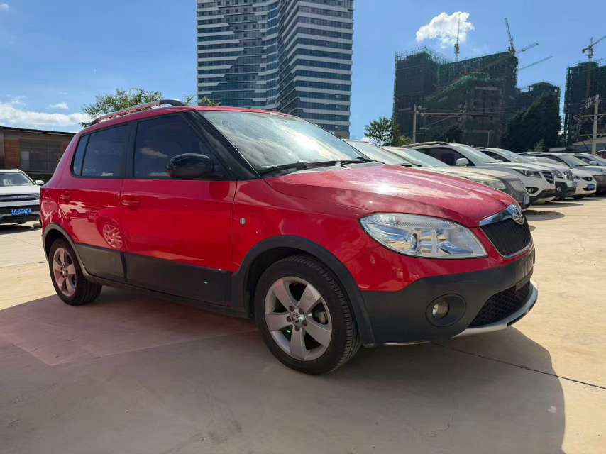 Skoda Fabia 1.6L Automatic 5