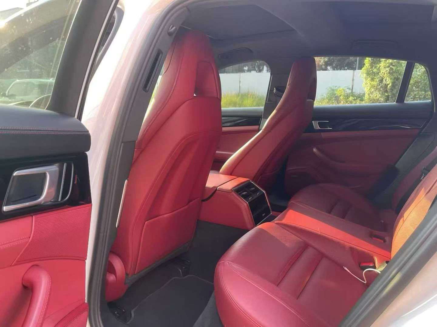 Porsche Panamera 6