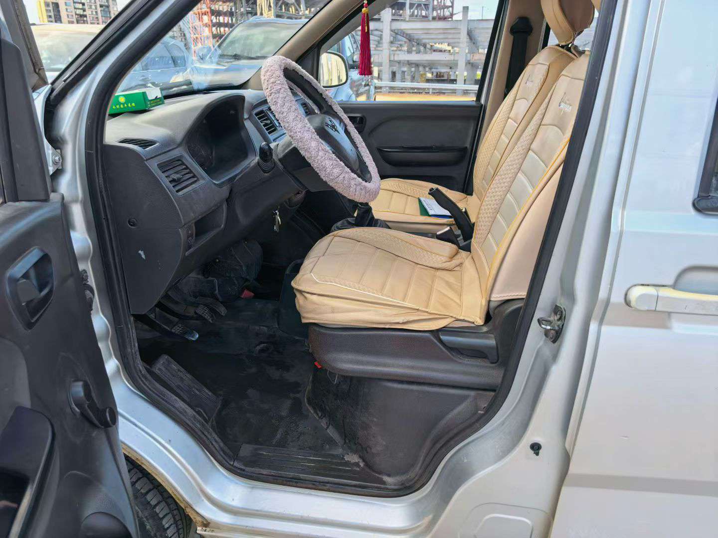Wuling Rongguang S 8