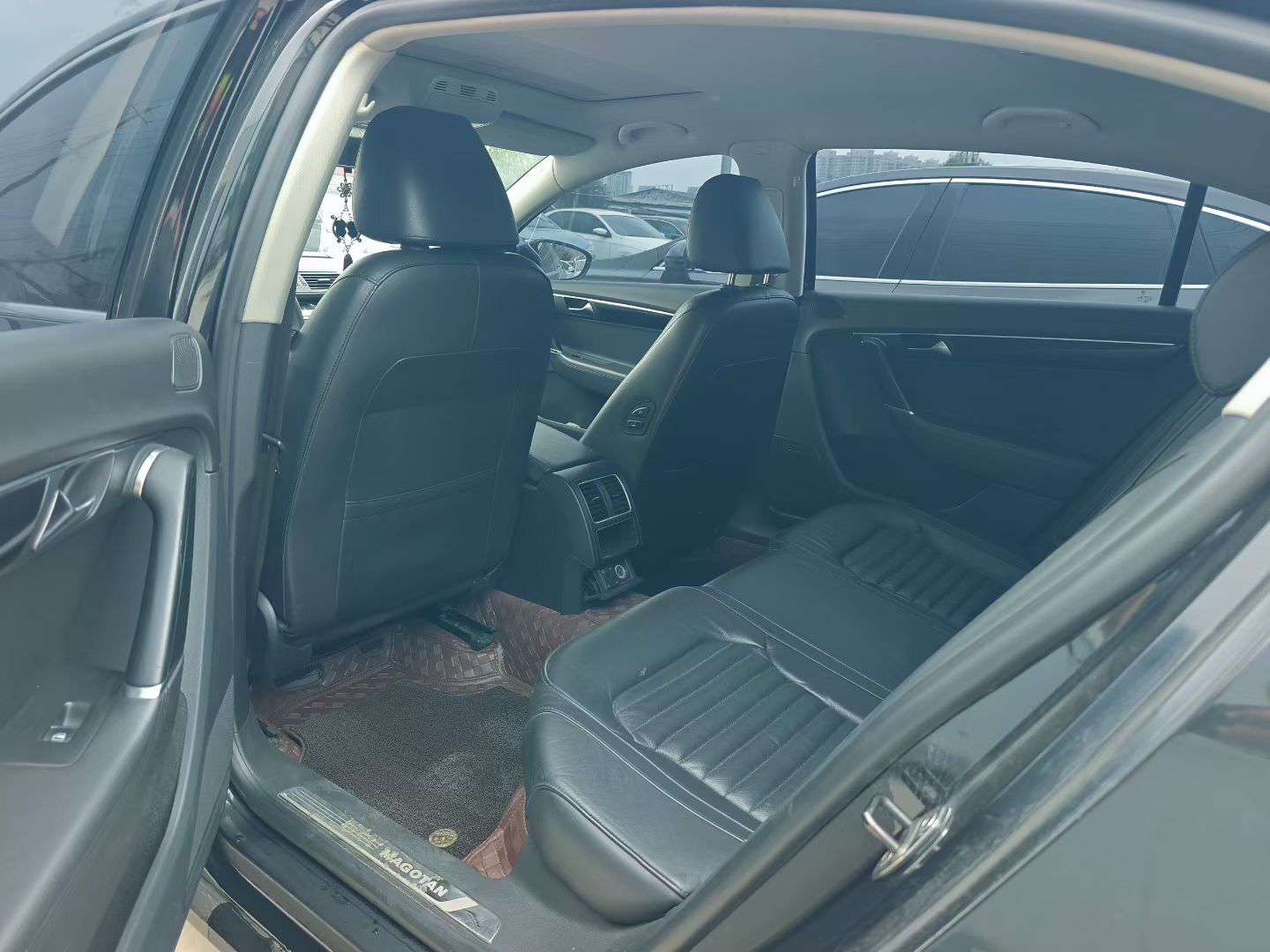 Volkswagen Magotan 1.8T Luxury Edition 6