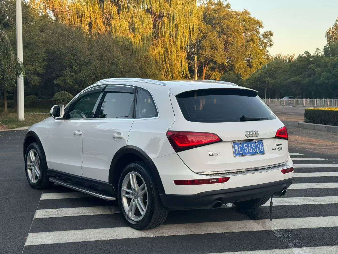 Audi Q5 2.0T AWD 7