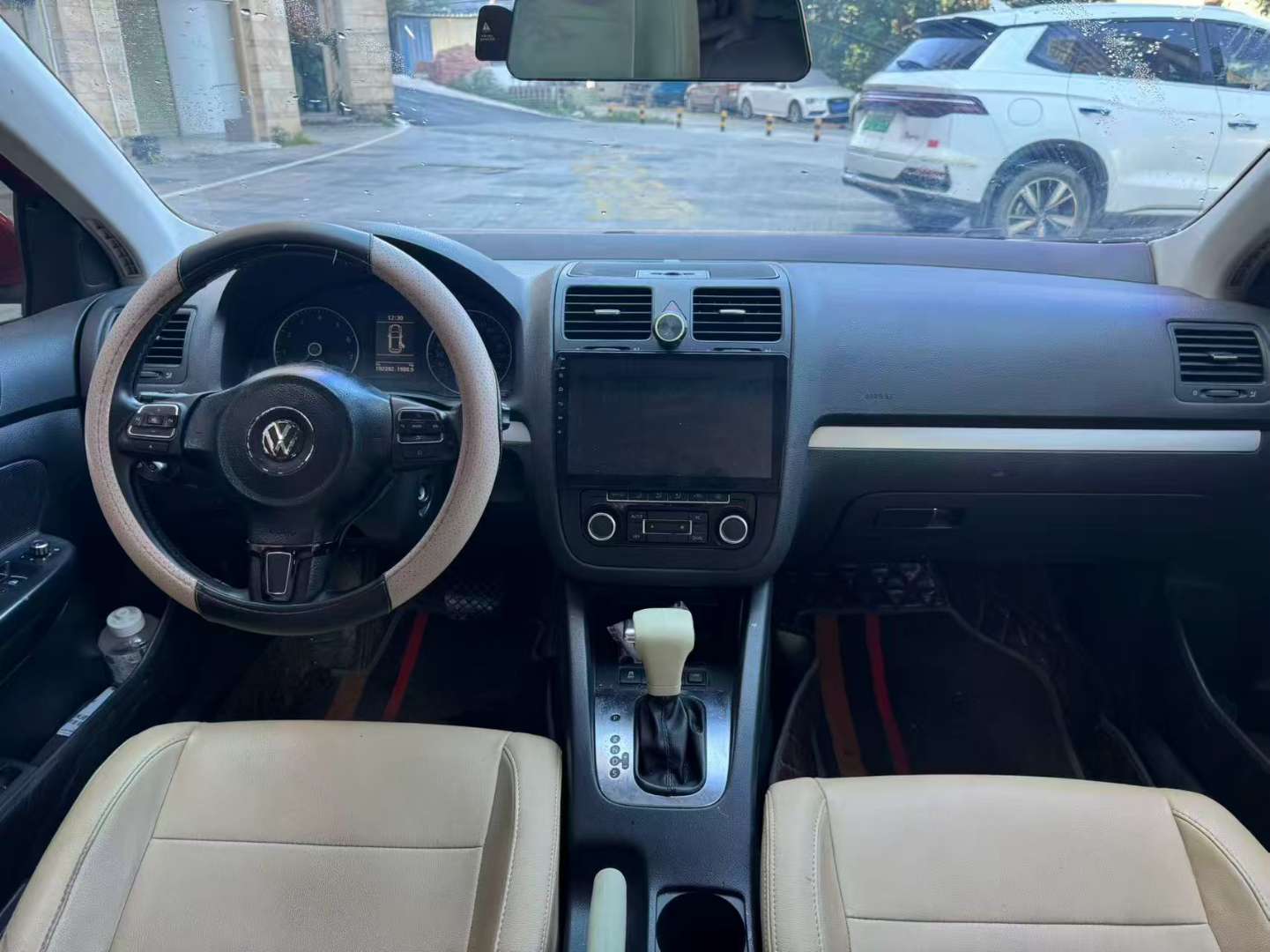 Volkswagen Sagitar 1.4T Automatic Sunroof Navigation 7