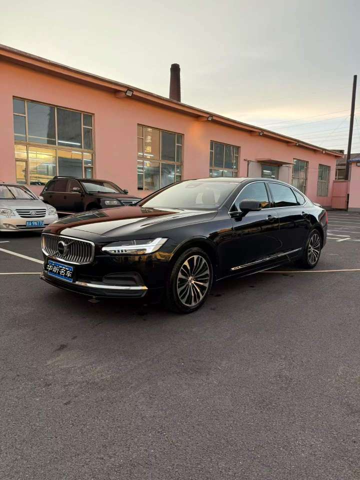 Volvo S90 2022 2.0T 48V Mild Hybrid