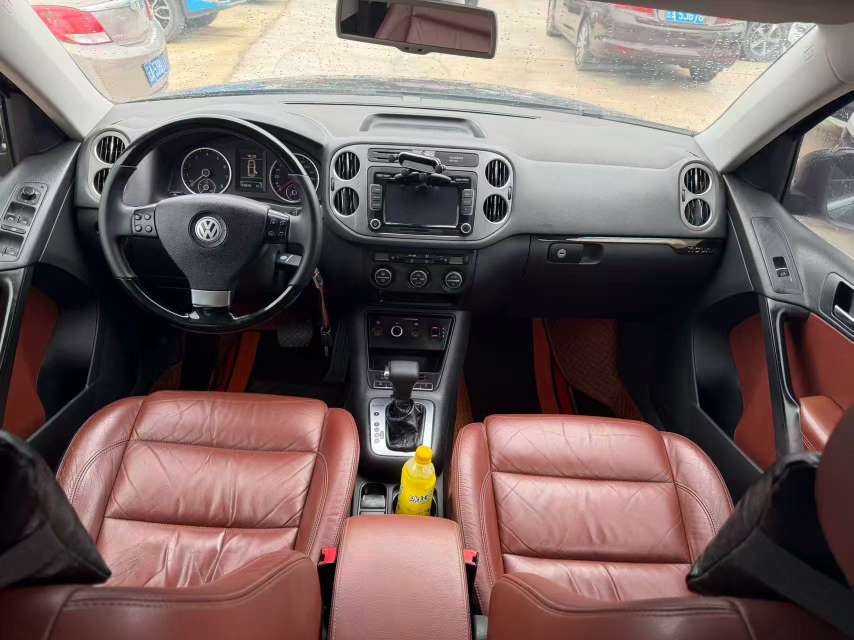 Volkswagen Touran 2.0T 4WD 7