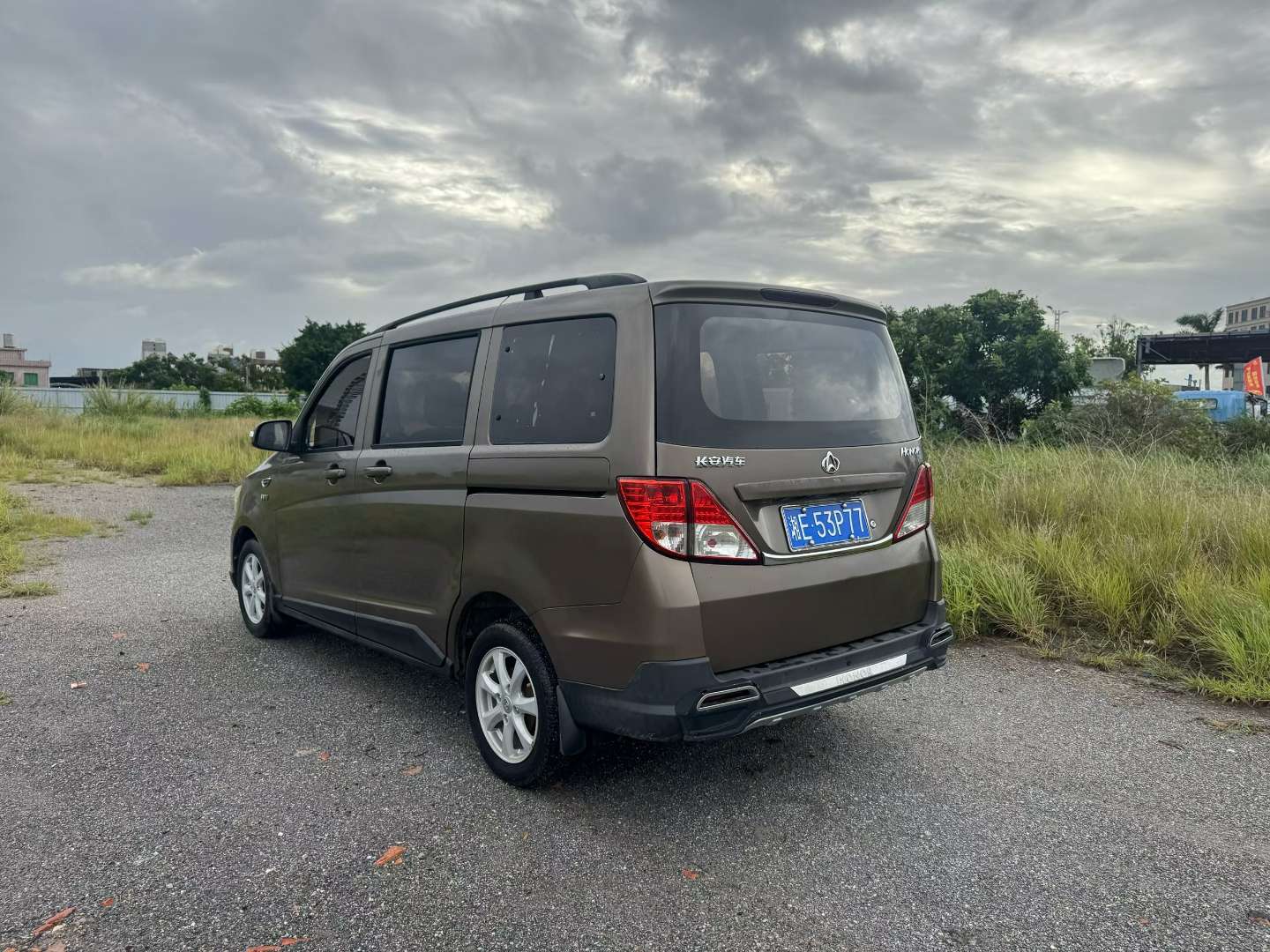 Changan Ouno 1.5L Manual 7-Seater 7