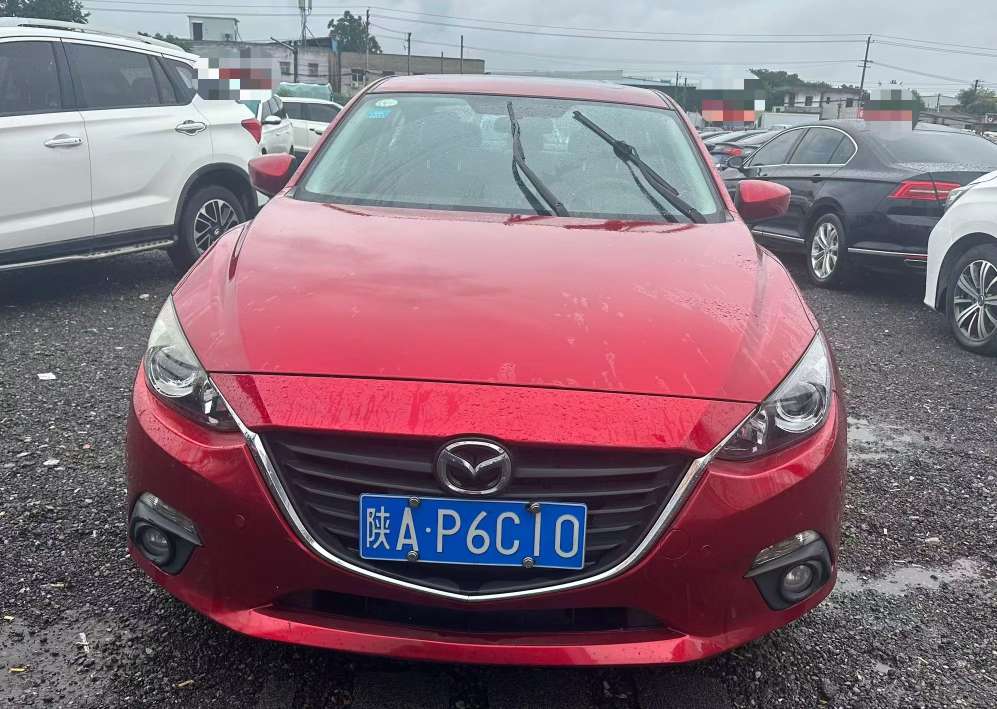 Mazda Axela Luxury Edition