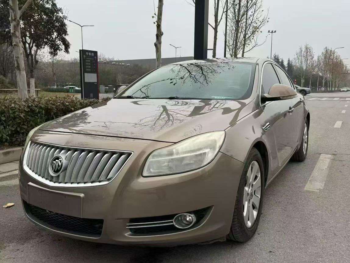 Buick Regal 2012 2.0L Automatic Sunroof 2