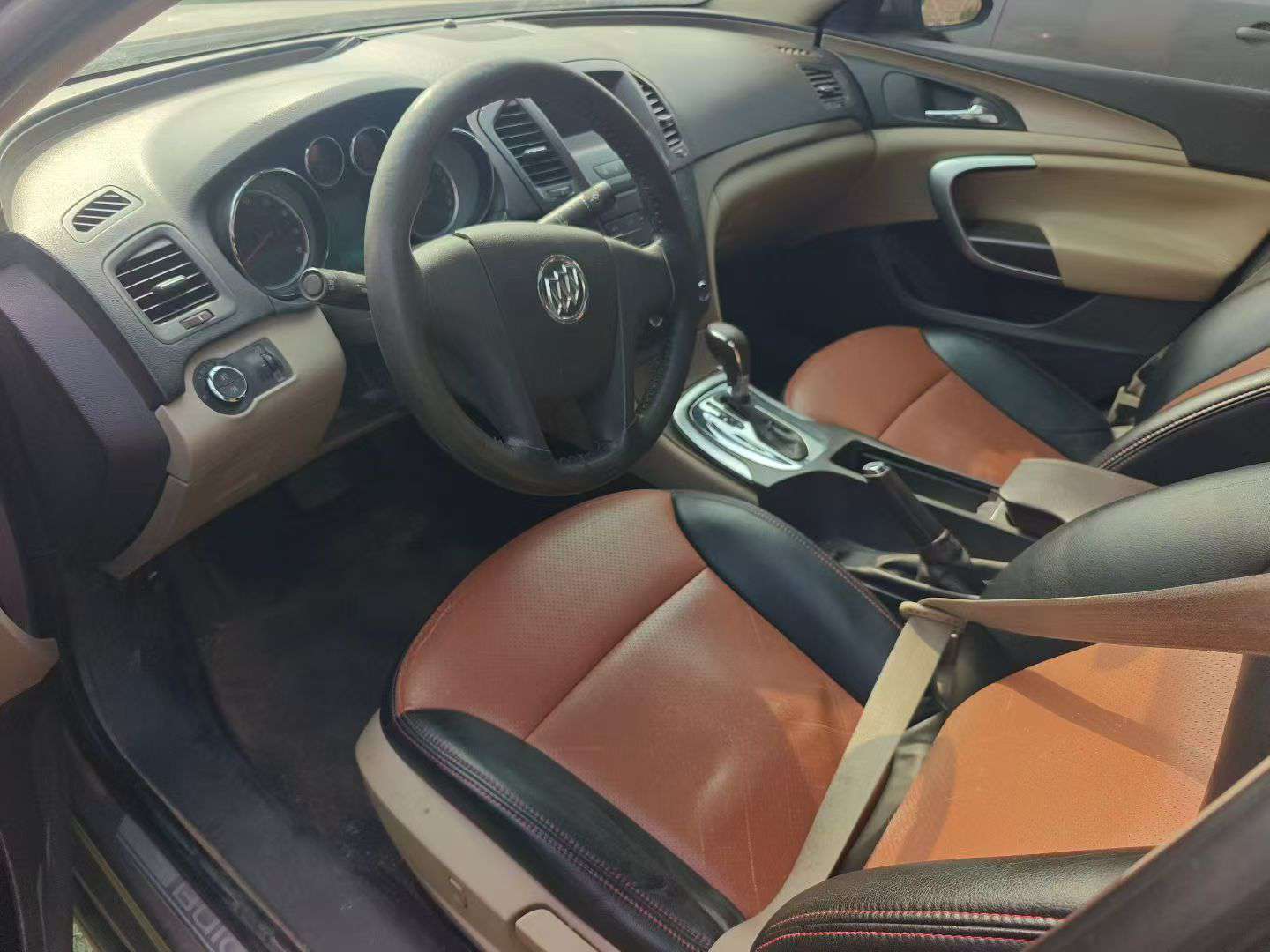 Buick Regal 2012 2.0L Automatic Sunroof 4