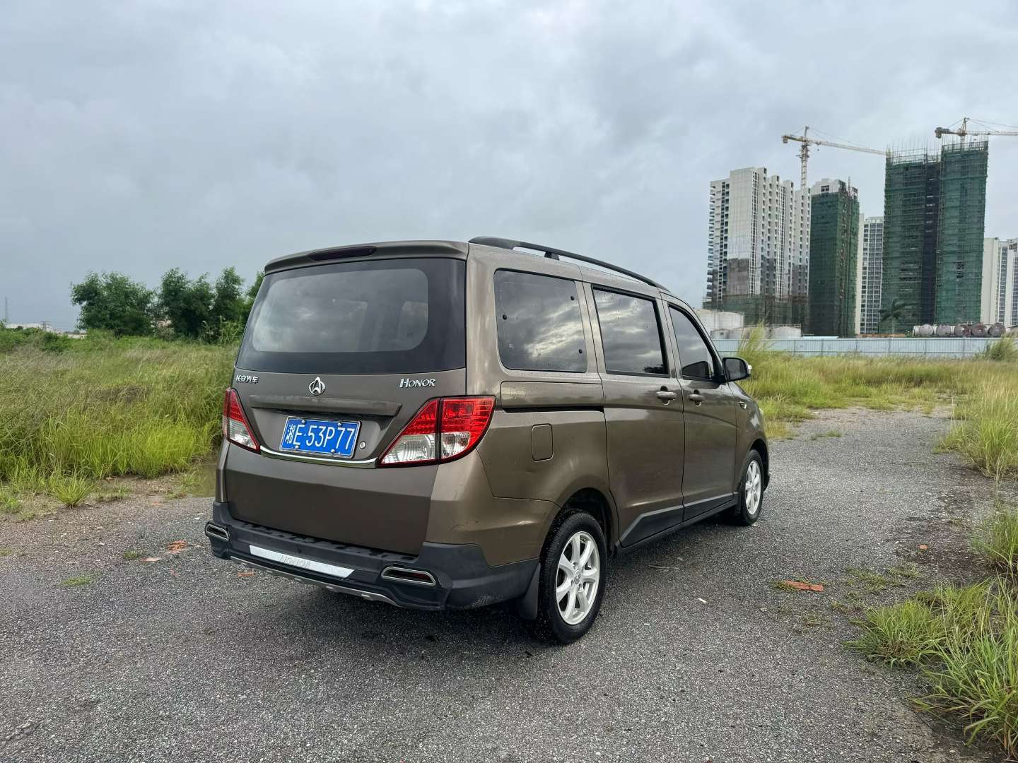 Changan Ouno 1.5L Manual 7-Seater 4