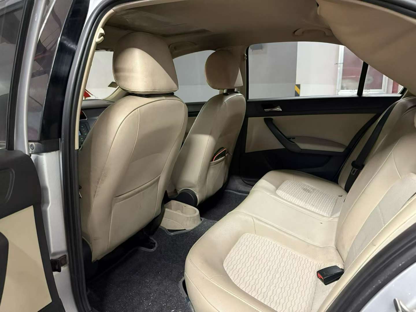 Skoda Rapid 1.6 Manual Sunroof 5