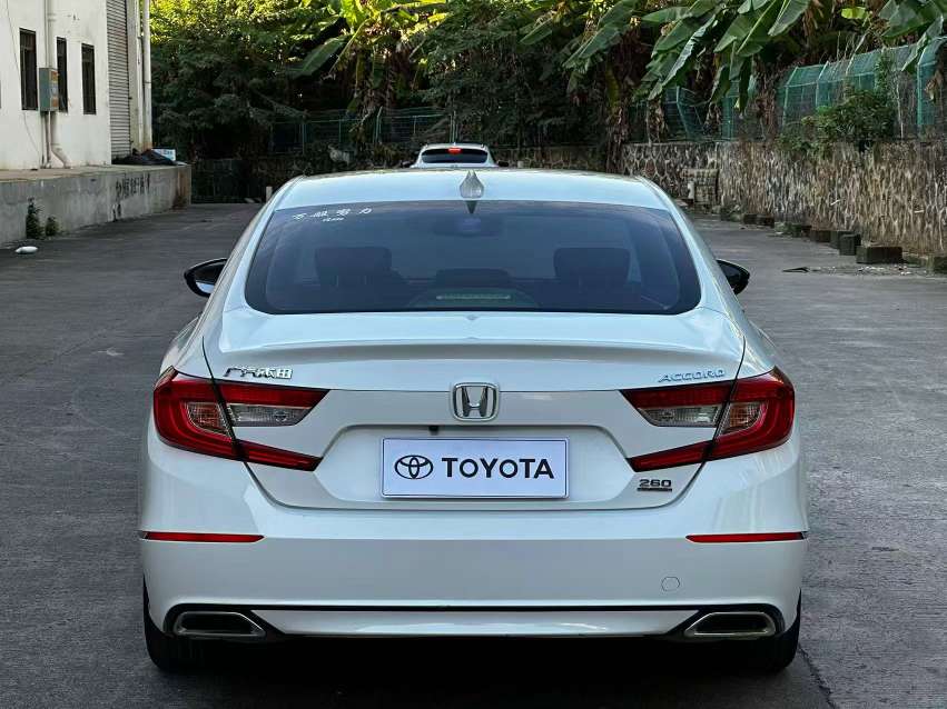 Honda Accord 8