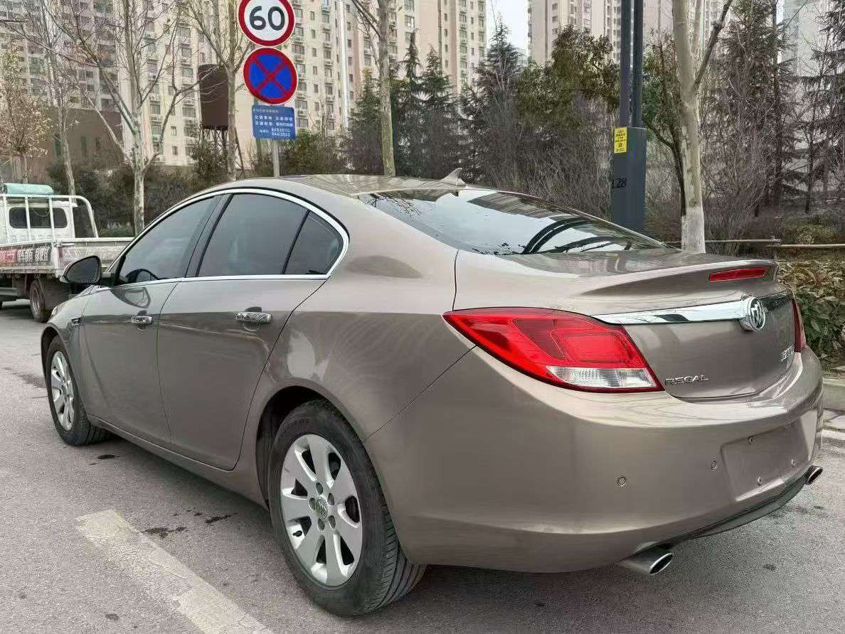 Buick Regal 2012 2.0L Automatic Sunroof 8
