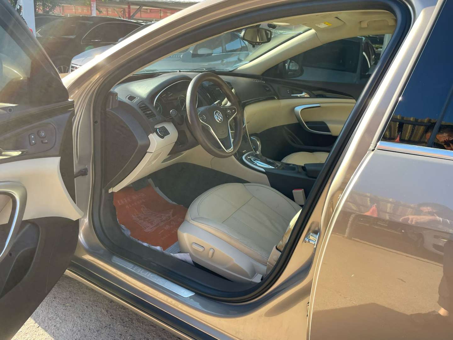 Buick Regal 2017 2.0L Automatic Elite High Trim 2