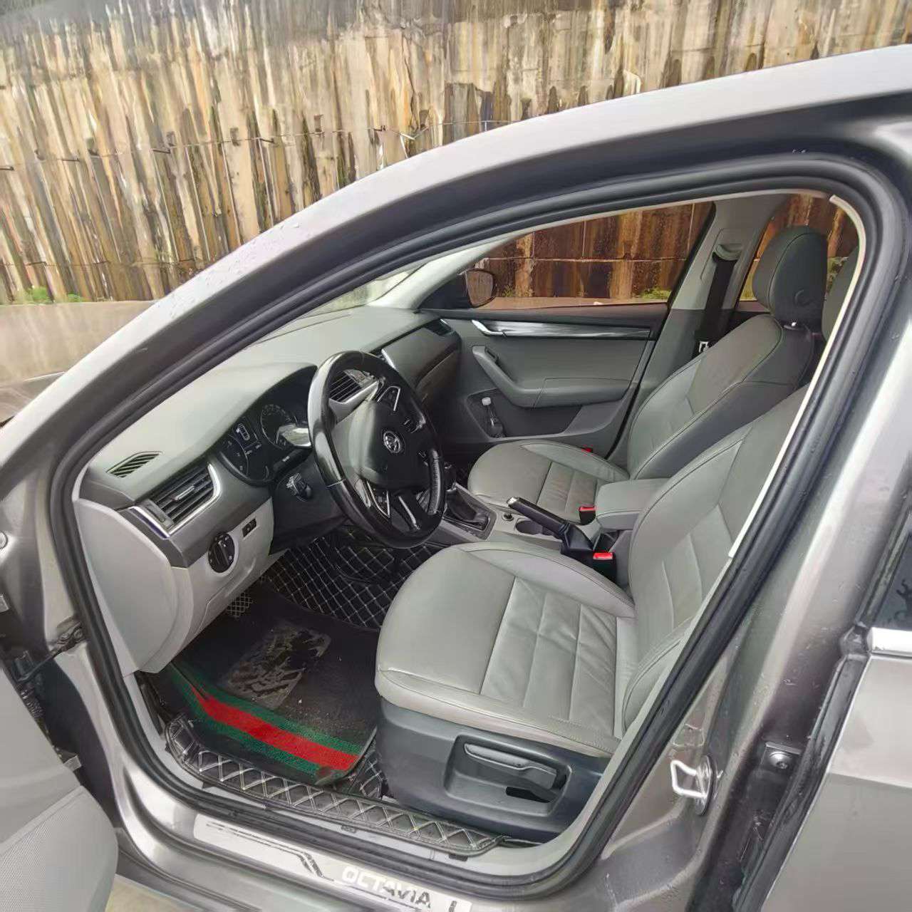 Skoda Octavia 1.4T Automatic 9