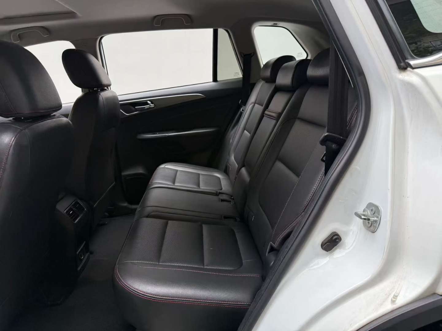 Changan CS75 2WD Elite Edition 1.8T 4