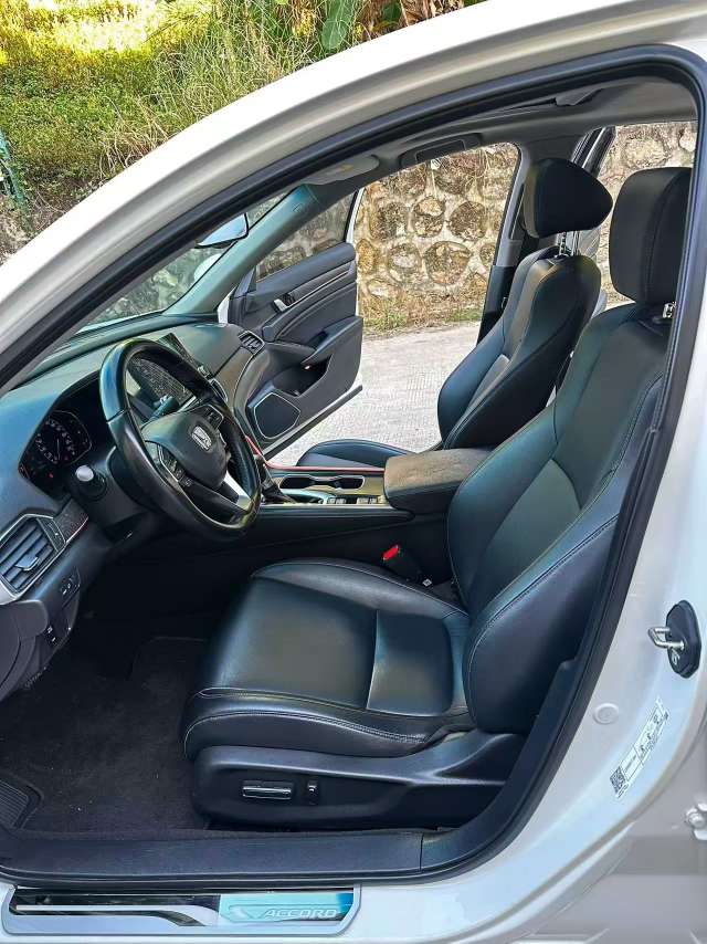 Honda Accord 4