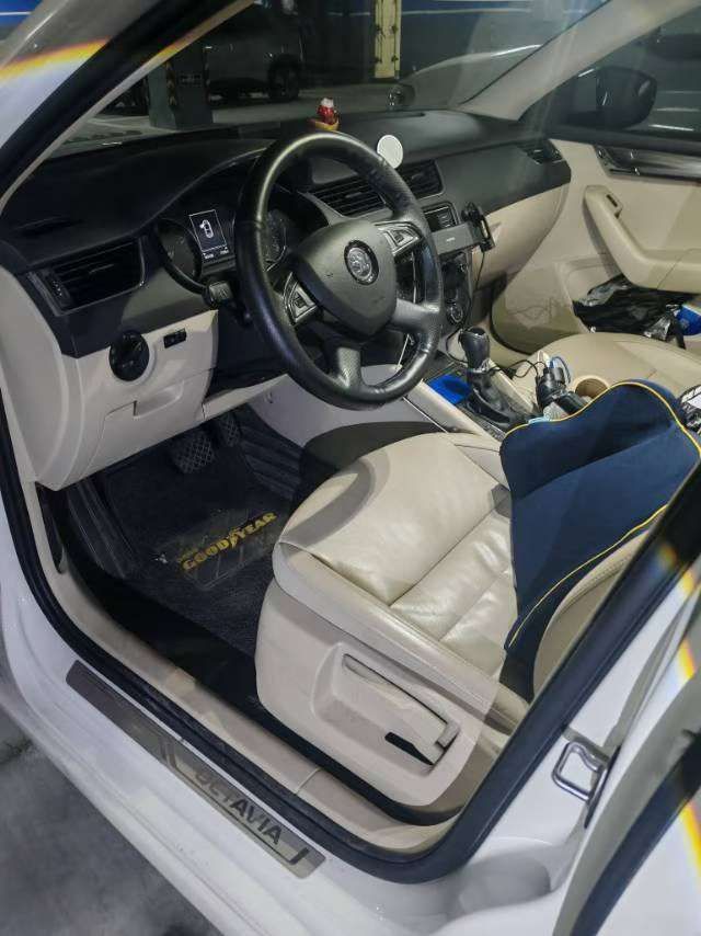Skoda Octavia 1.6 Yijun Edition 3