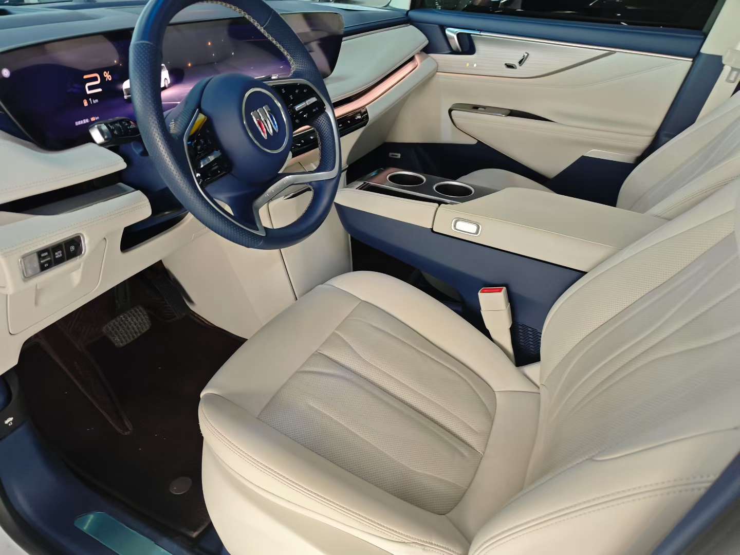 Buick GL8 2024 Plug-in Hybrid Luxury Edition 2