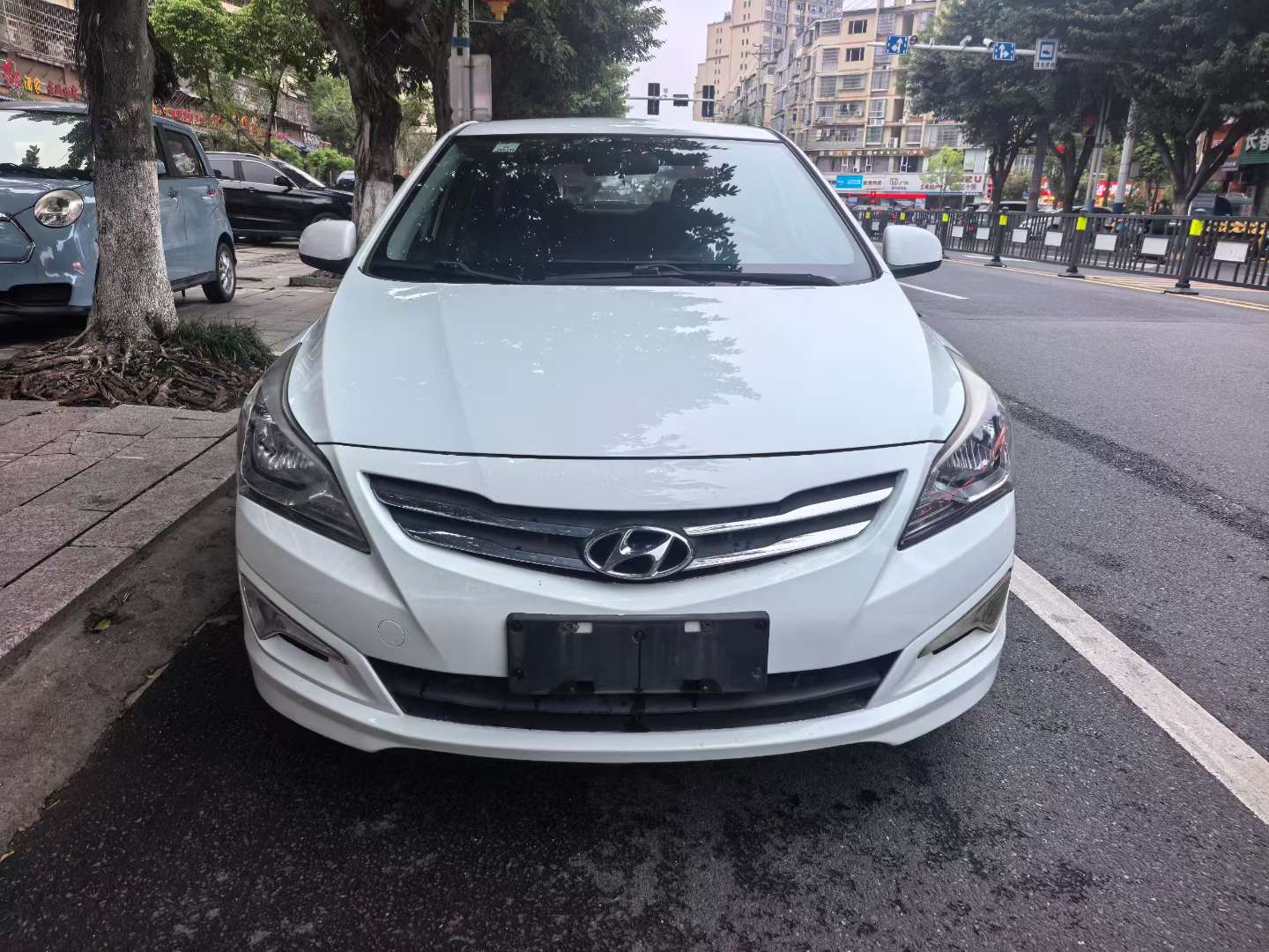 Hyundai Verna 1.4L Automatic Leather Navigation