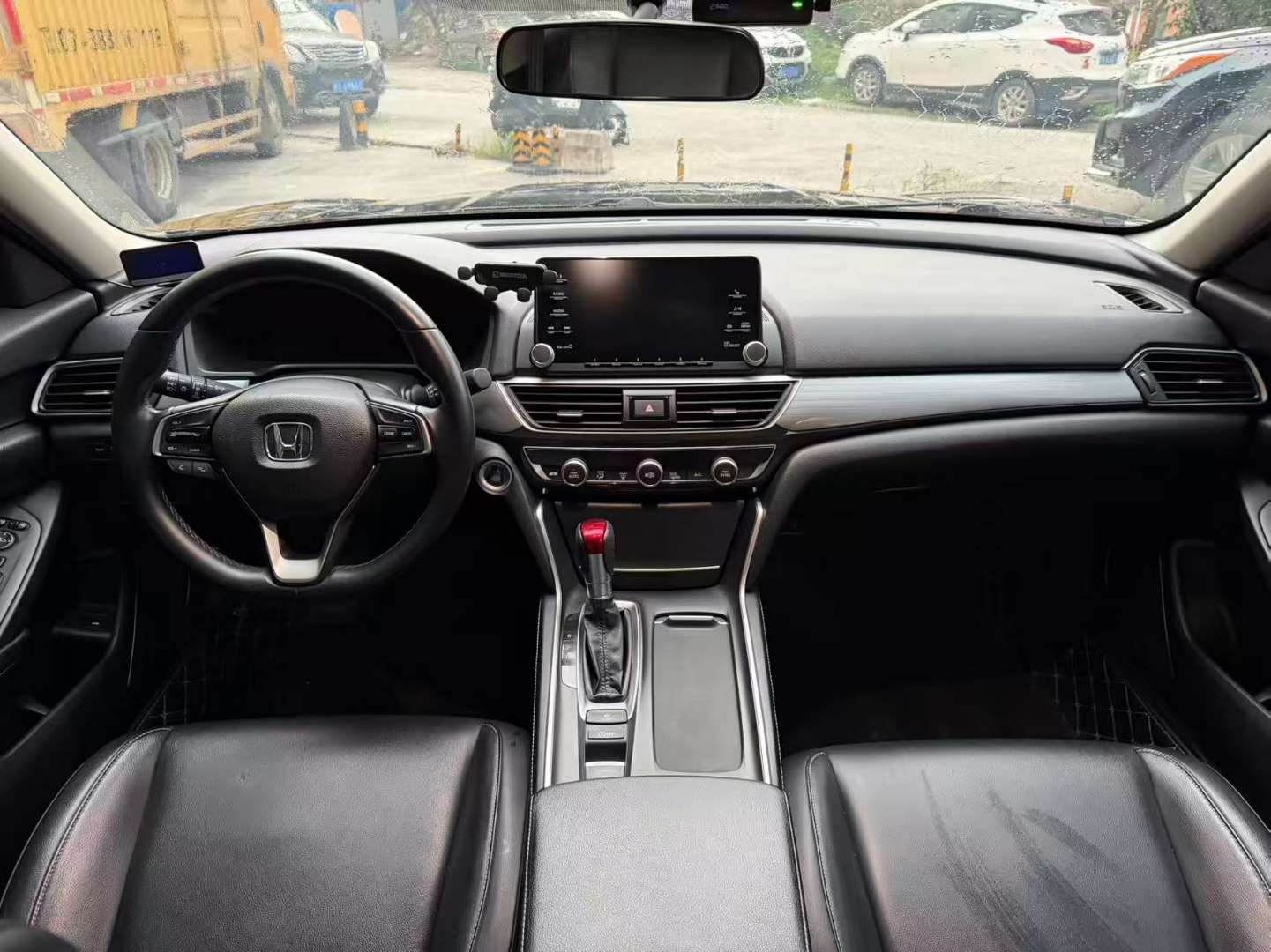 Honda Inspire 1.5T Elegance Trim Automatic Sunroof & Navigation 7