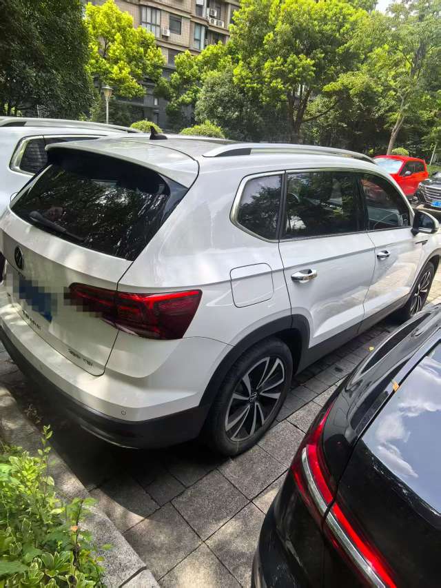 Volkswagen Tharu 1.4T FWD Luxury 2