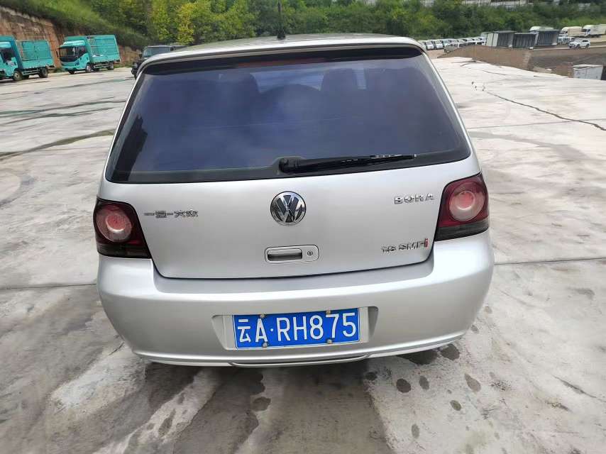 Volkswagen Bora Manual 1.6L Hatchback 2