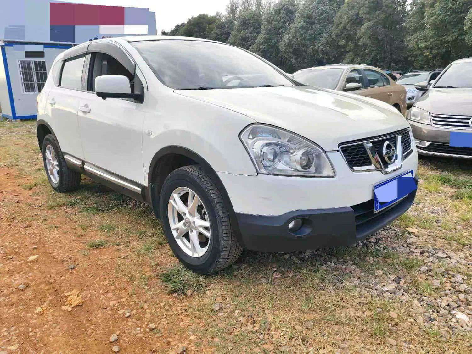 Nissan Qashqai 2.0L Automatic 3