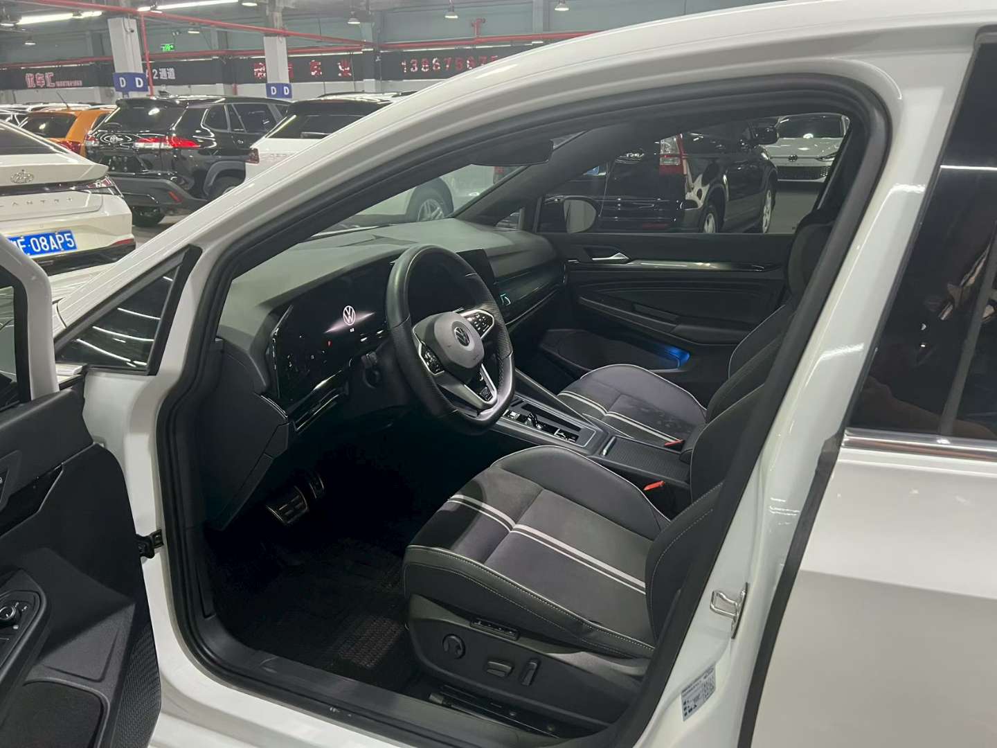 Volkswagen Golf 2021 1.4T R-Line 6