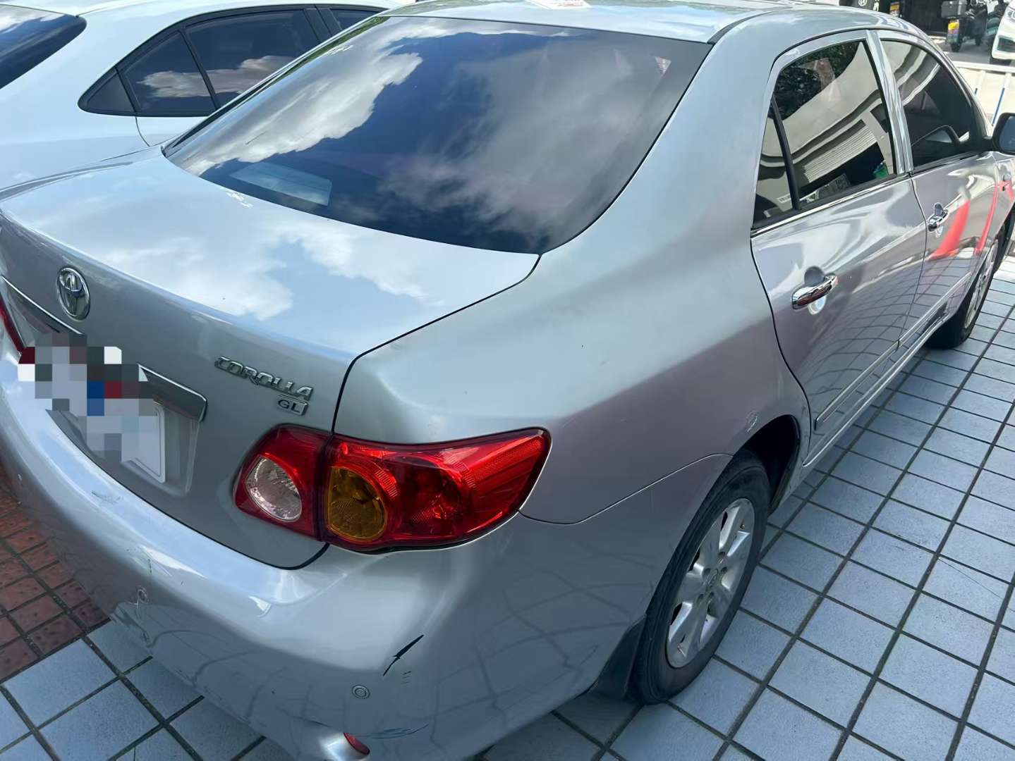 Toyota Corolla 4