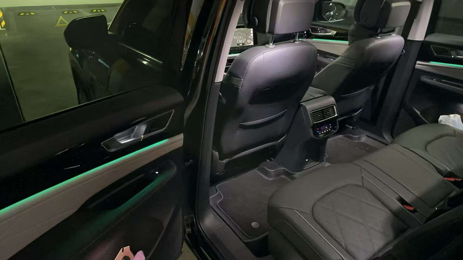 Volkswagen Teramont 380 AWD Flagship 3
