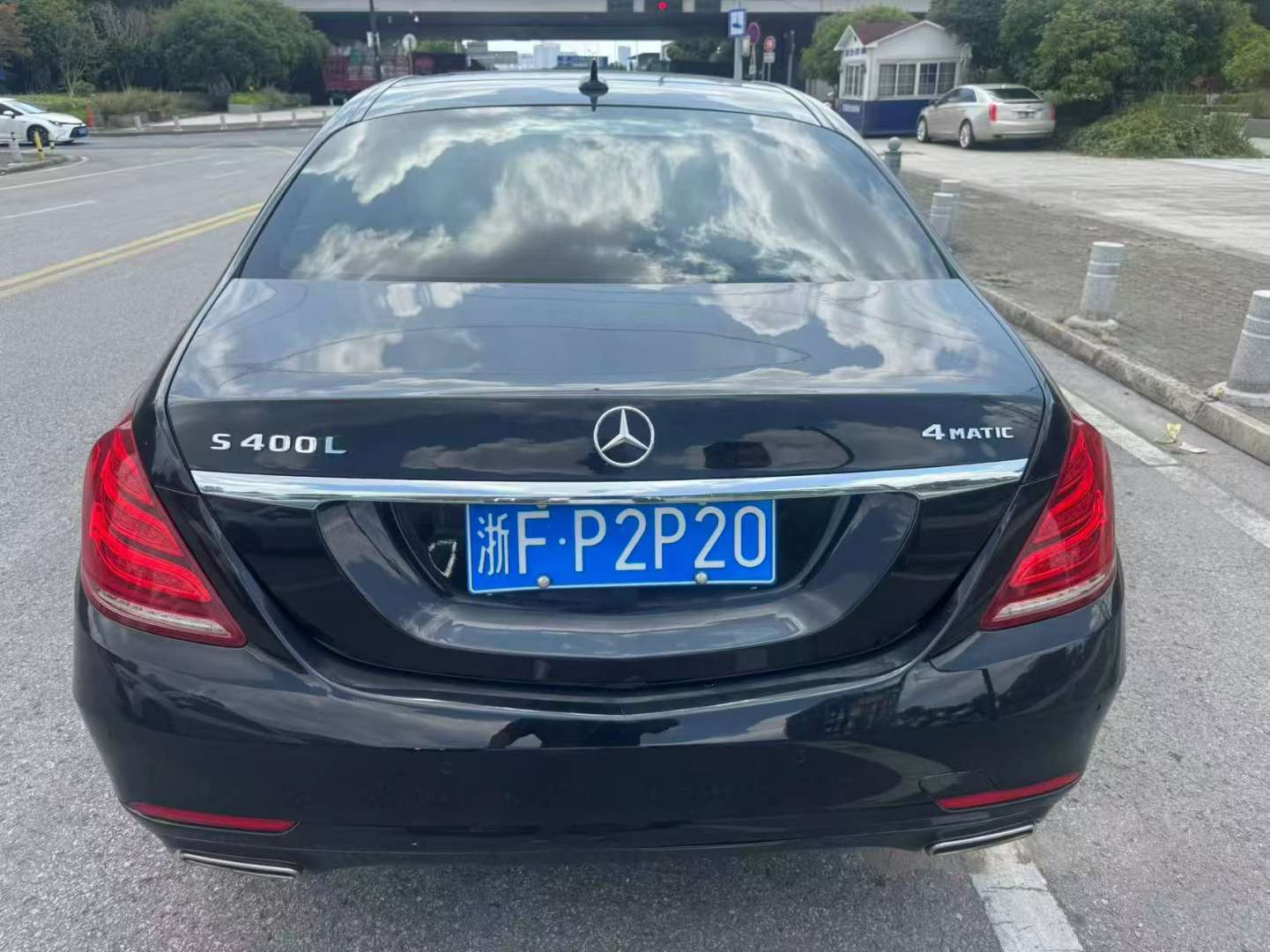 Mercedes-Benz S-Class S320 Luxury 9