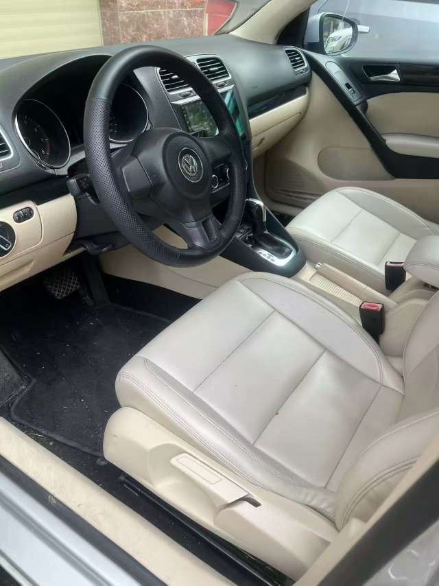 Volkswagen Golf 2012 1.4T Comfort Edition 2