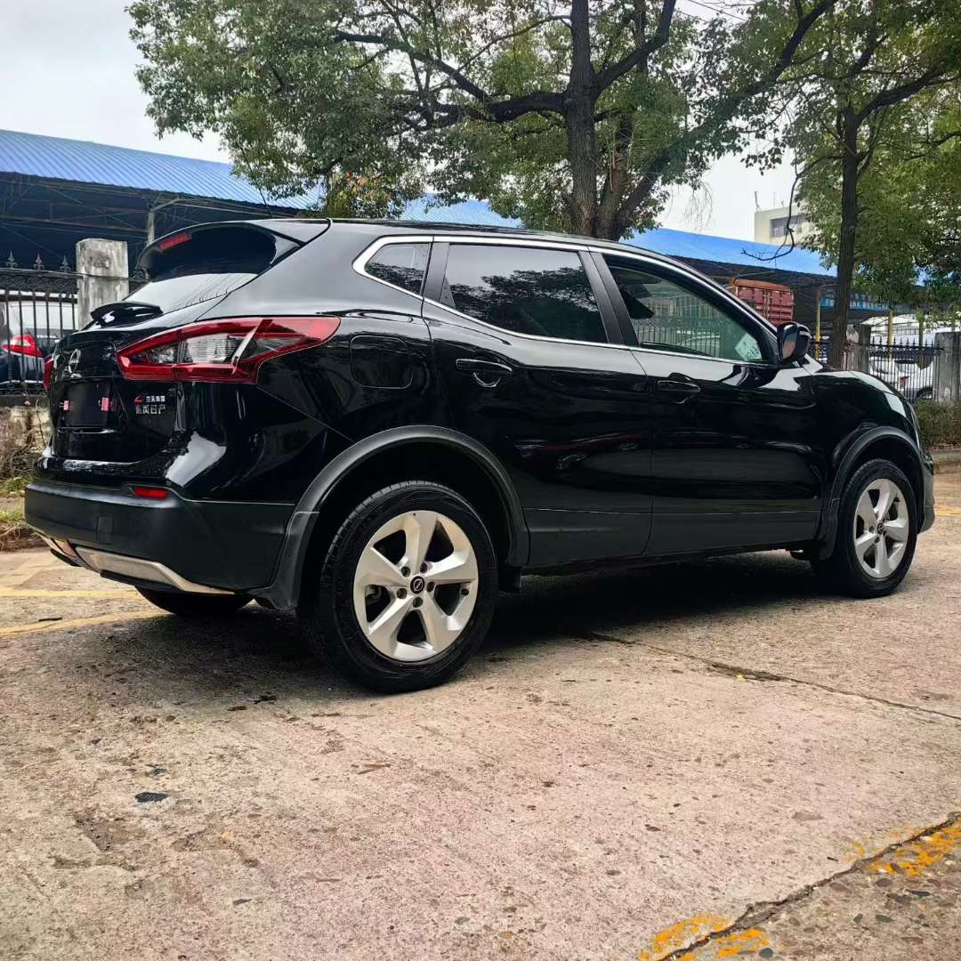 Nissan Qashqai 9