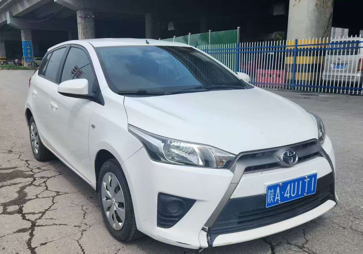 Toyota Yaris L 2015 1.5L 2